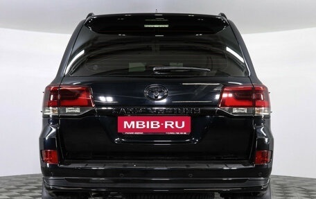 Toyota Land Cruiser 200, 2020 год, 9 000 000 рублей, 6 фотография