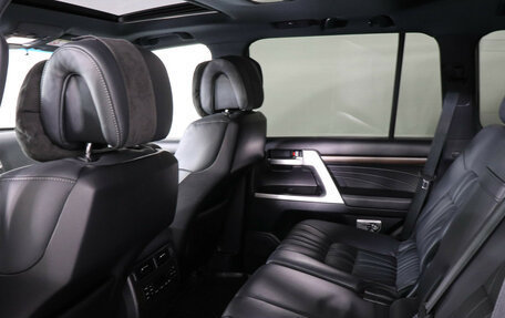 Toyota Land Cruiser 200, 2020 год, 9 000 000 рублей, 12 фотография