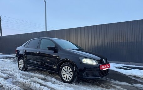 Volkswagen Polo VI (EU Market), 2013 год, 950 000 рублей, 2 фотография