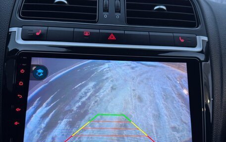 Volkswagen Polo VI (EU Market), 2013 год, 950 000 рублей, 11 фотография