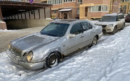 Mercedes-Benz E-Класс, 1995 год, 150 000 рублей, 4 фотография