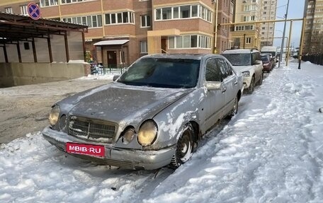 Mercedes-Benz E-Класс, 1995 год, 150 000 рублей, 3 фотография
