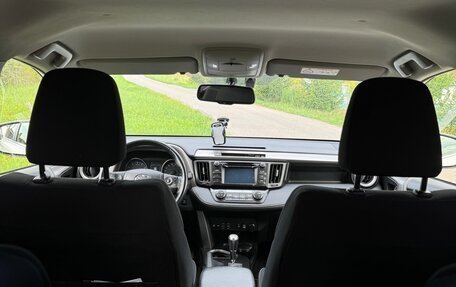 Toyota RAV4, 2015 год, 2 200 000 рублей, 5 фотография