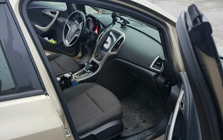 Opel Astra J, 2011 год, 830 000 рублей, 3 фотография