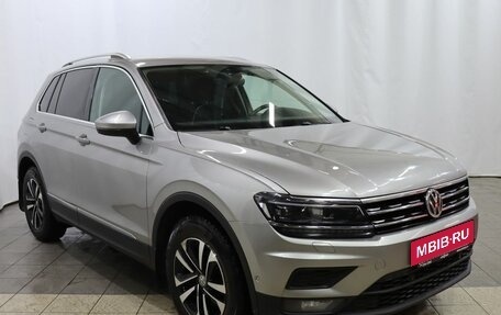 Volkswagen Tiguan II, 2019 год, 2 150 000 рублей, 3 фотография