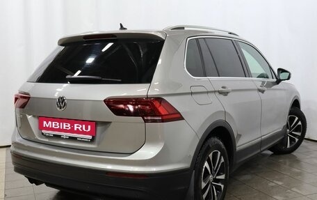 Volkswagen Tiguan II, 2019 год, 2 150 000 рублей, 4 фотография