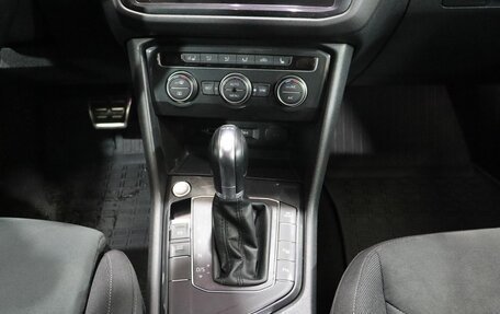 Volkswagen Tiguan II, 2019 год, 2 150 000 рублей, 18 фотография