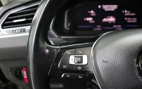 Volkswagen Tiguan II, 2019 год, 2 150 000 рублей, 13 фотография