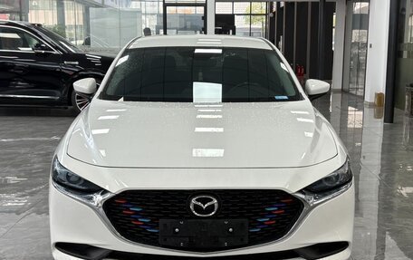 Mazda 3, 2022 год, 1 875 000 рублей, 2 фотография