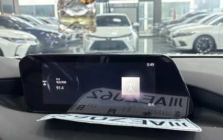 Mazda 3, 2022 год, 1 875 000 рублей, 11 фотография