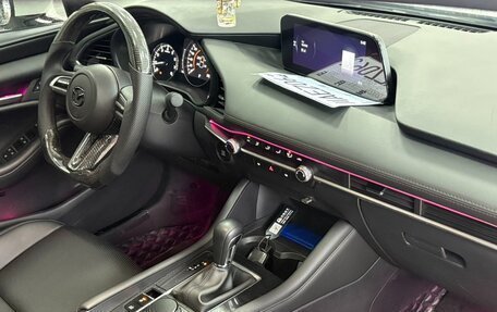 Mazda 3, 2022 год, 1 875 000 рублей, 13 фотография