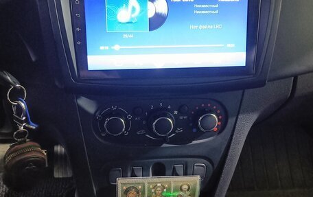 Renault Logan II, 2020 год, 1 450 000 рублей, 17 фотография