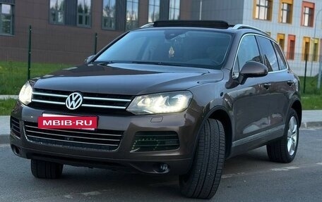 Volkswagen Touareg III, 2012 год, 2 000 000 рублей, 2 фотография