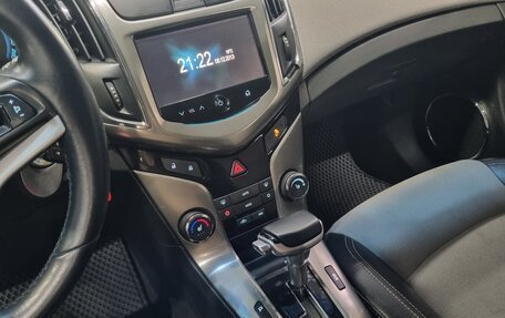 Chevrolet Cruze II, 2014 год, 790 000 рублей, 8 фотография