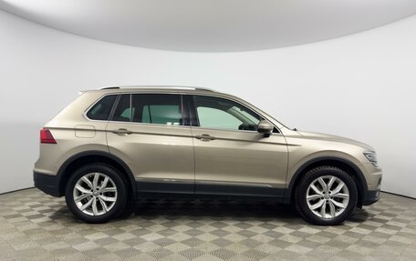 Volkswagen Tiguan II, 2018 год, 2 383 200 рублей, 5 фотография