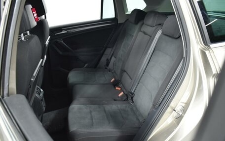 Volkswagen Tiguan II, 2018 год, 2 383 200 рублей, 9 фотография