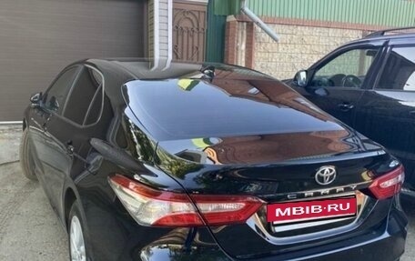 Toyota Camry, 2021 год, 2 650 000 рублей, 3 фотография