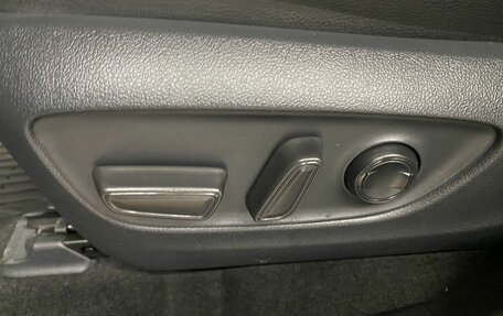 Toyota RAV4, 2022 год, 4 049 000 рублей, 7 фотография