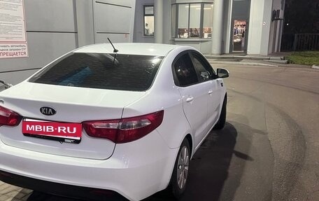 KIA Rio III рестайлинг, 2013 год, 650 000 рублей, 6 фотография