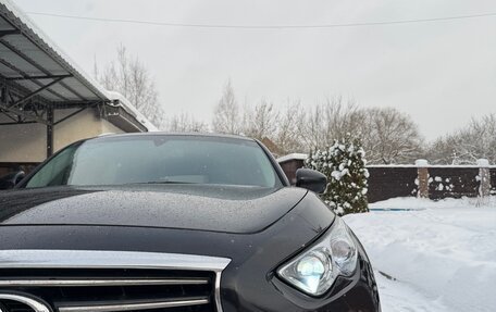 Infiniti QX70, 2013 год, 1 800 000 рублей, 22 фотография