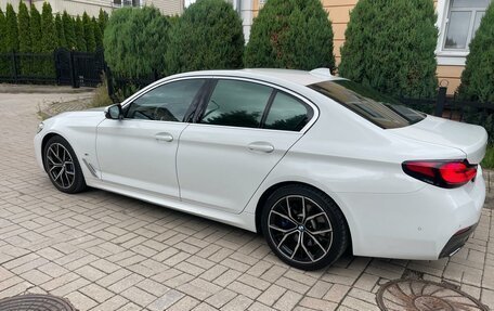 BMW 5 серия, 2021 год, 5 499 999 рублей, 3 фотография