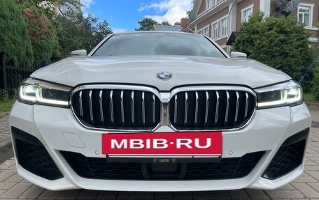 BMW 5 серия, 2021 год, 5 499 999 рублей, 5 фотография