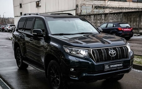 Toyota Land Cruiser Prado 150 рестайлинг 2, 2021 год, 5 099 000 рублей, 3 фотография