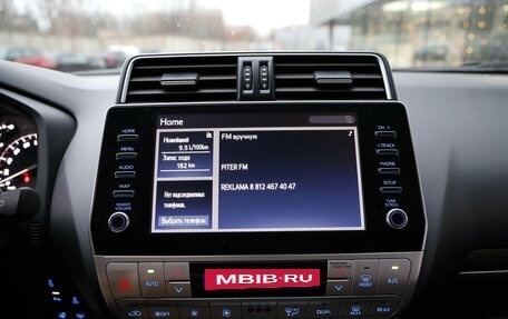 Toyota Land Cruiser Prado 150 рестайлинг 2, 2021 год, 5 099 000 рублей, 20 фотография