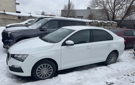 Skoda Rapid II, 2020 год, 1 370 000 рублей, 2 фотография