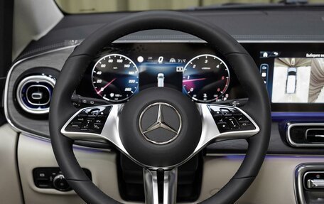 Mercedes-Benz V-Класс, 2025 год, 14 400 000 рублей, 17 фотография