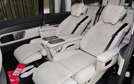 Mercedes-Benz V-Класс, 2025 год, 14 400 000 рублей, 26 фотография