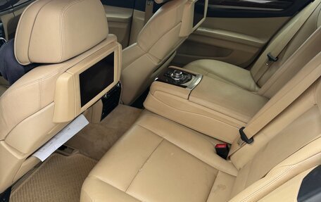 BMW 7 серия, 2011 год, 670 000 рублей, 2 фотография