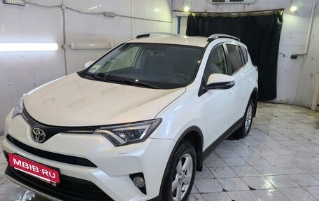 Toyota RAV4, 2015 год, 2 900 000 рублей, 3 фотография
