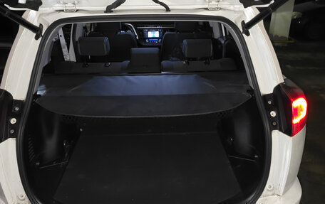 Toyota RAV4, 2015 год, 2 900 000 рублей, 10 фотография