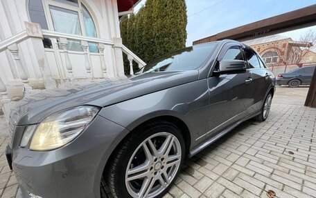 Mercedes-Benz E-Класс, 2012 год, 2 350 000 рублей, 2 фотография