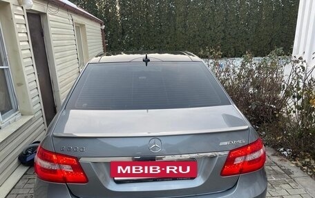 Mercedes-Benz E-Класс, 2012 год, 2 350 000 рублей, 10 фотография