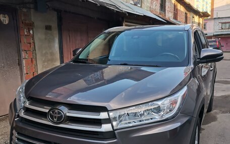 Toyota Highlander III, 2019 год, 3 050 000 рублей, 5 фотография