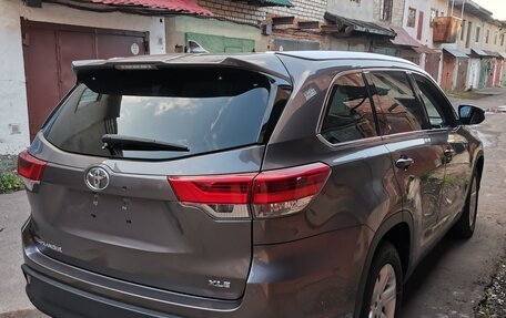 Toyota Highlander III, 2019 год, 3 050 000 рублей, 8 фотография