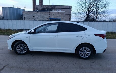 Hyundai Solaris II рестайлинг, 2018 год, 810 000 рублей, 9 фотография