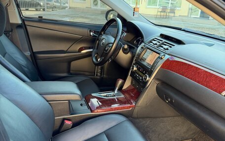 Toyota Camry, 2014 год, 2 650 000 рублей, 14 фотография