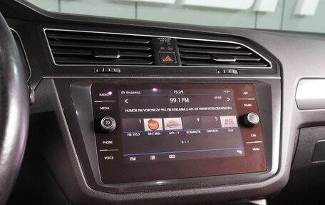 Volkswagen Tiguan II, 2017 год, 2 349 000 рублей, 15 фотография