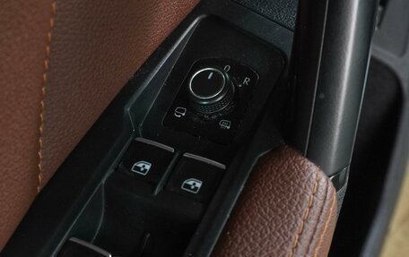 Volkswagen Tiguan II, 2017 год, 2 349 000 рублей, 19 фотография