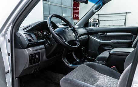 Toyota Land Cruiser Prado 120 рестайлинг, 2008 год, 2 149 000 рублей, 10 фотография