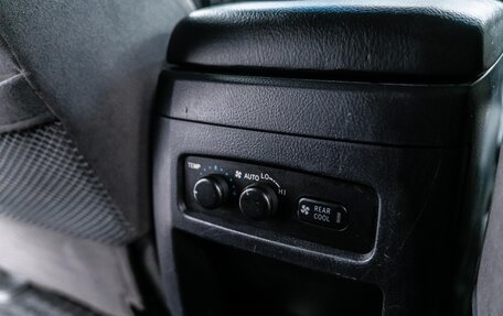 Toyota Land Cruiser Prado 120 рестайлинг, 2008 год, 2 149 000 рублей, 20 фотография