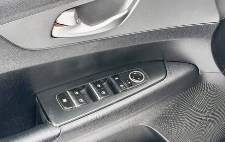 KIA Cerato IV, 2019 год, 1 490 000 рублей, 17 фотография