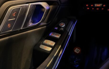 BMW 3 серия, 2019 год, 3 750 000 рублей, 13 фотография