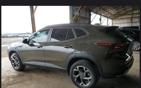 Chevrolet Trax, 2023 год, 2 000 000 рублей, 2 фотография