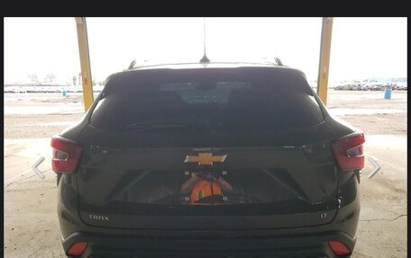 Chevrolet Trax, 2023 год, 2 000 000 рублей, 10 фотография