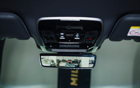 Land Rover Range Rover IV рестайлинг, 2025 год, 25 000 000 рублей, 28 фотография