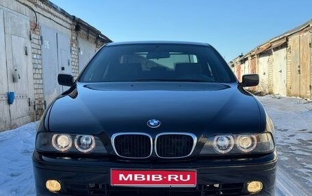 BMW 5 серия, 2001 год, 850 000 рублей, 1 фотография